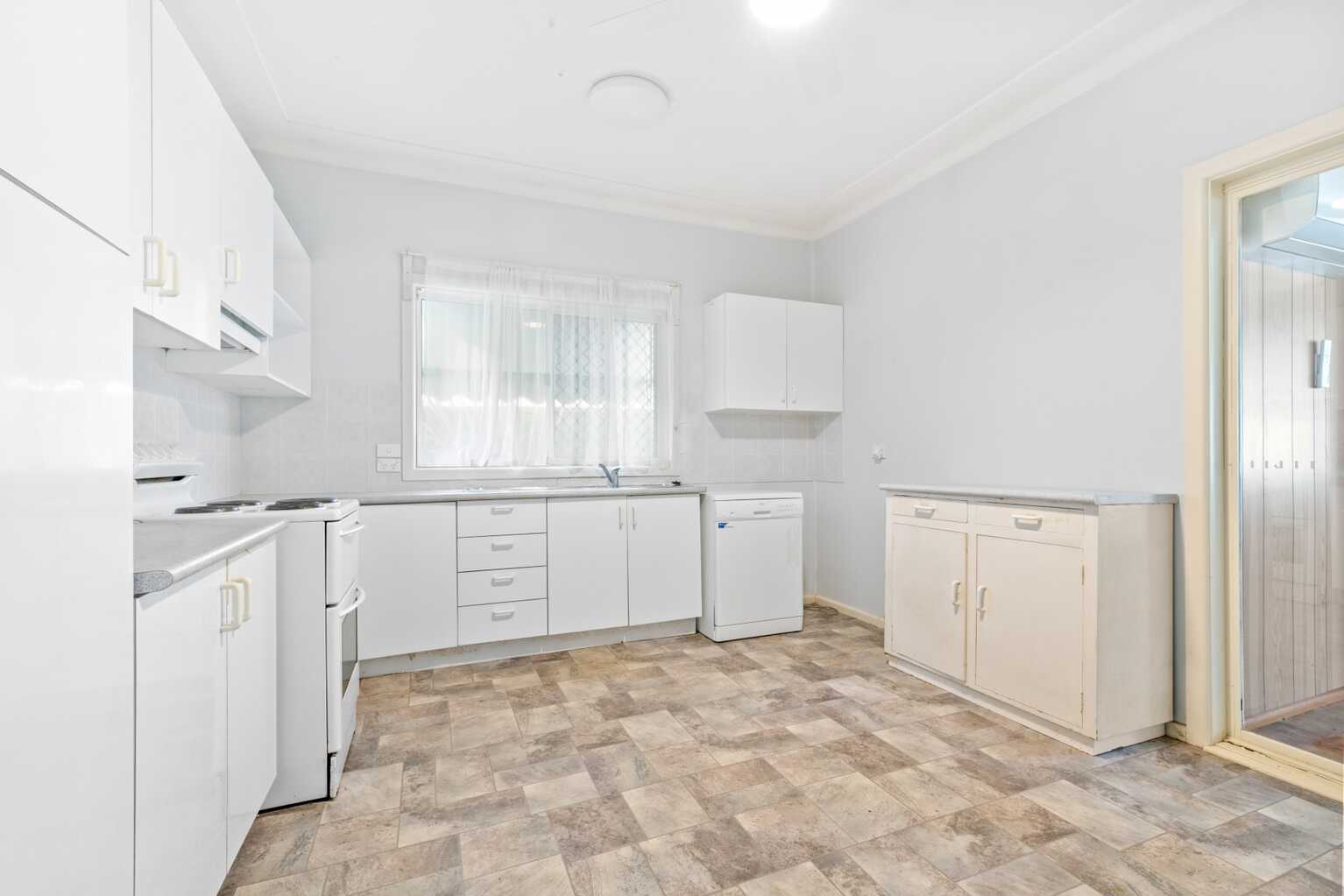 34 Lone Pine Avenue Umina Beach 34 Lone Pine Avenue Umina Beach