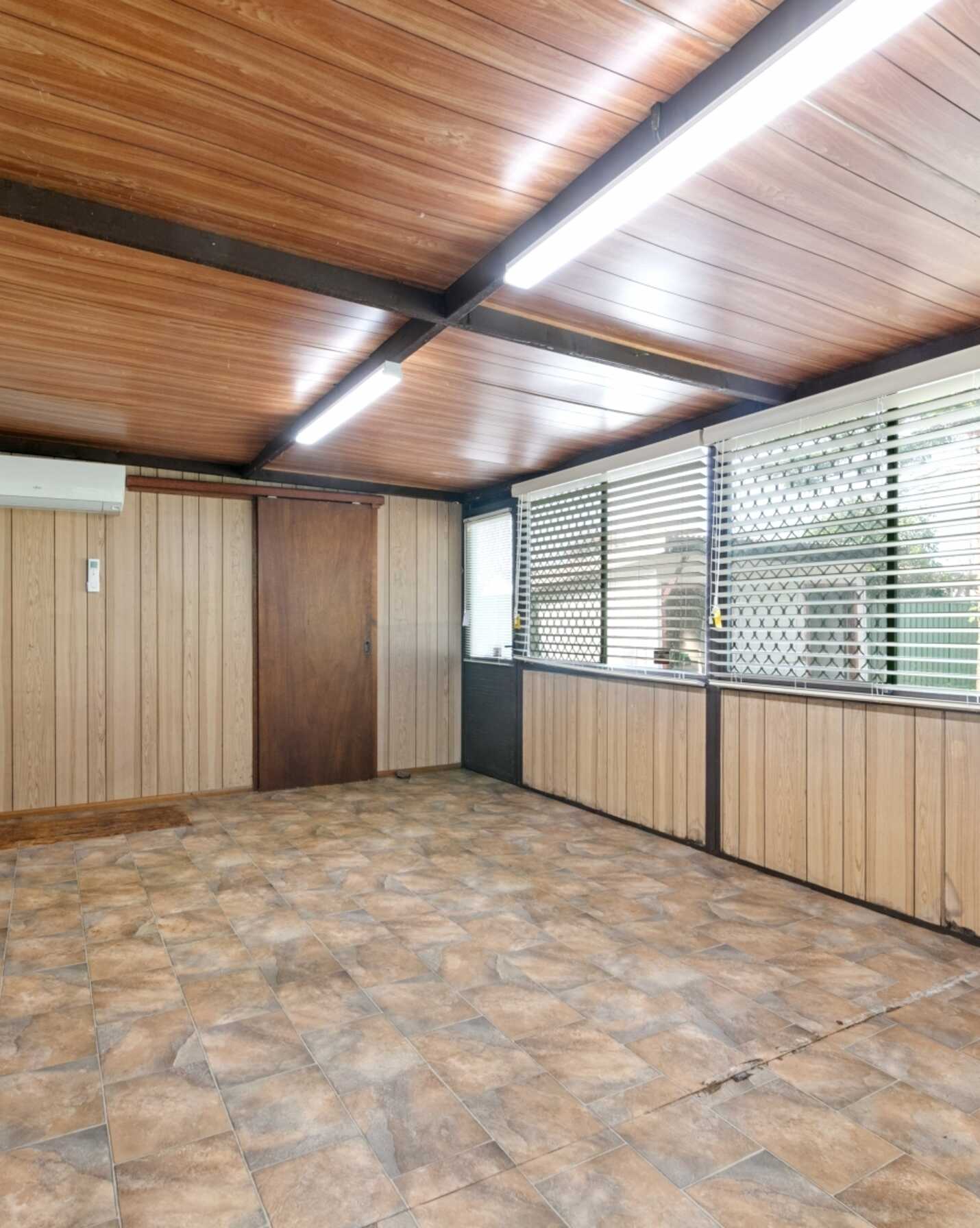 34 Lone Pine Avenue Umina Beach, Beach - Thumbnail 6