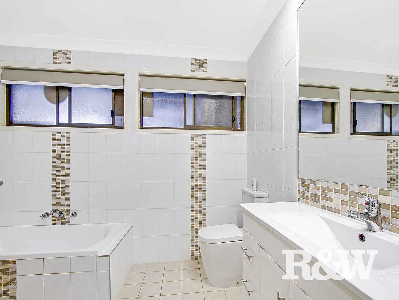 8 Reddington Avenue St Clair 8 Reddington Avenue St Clair