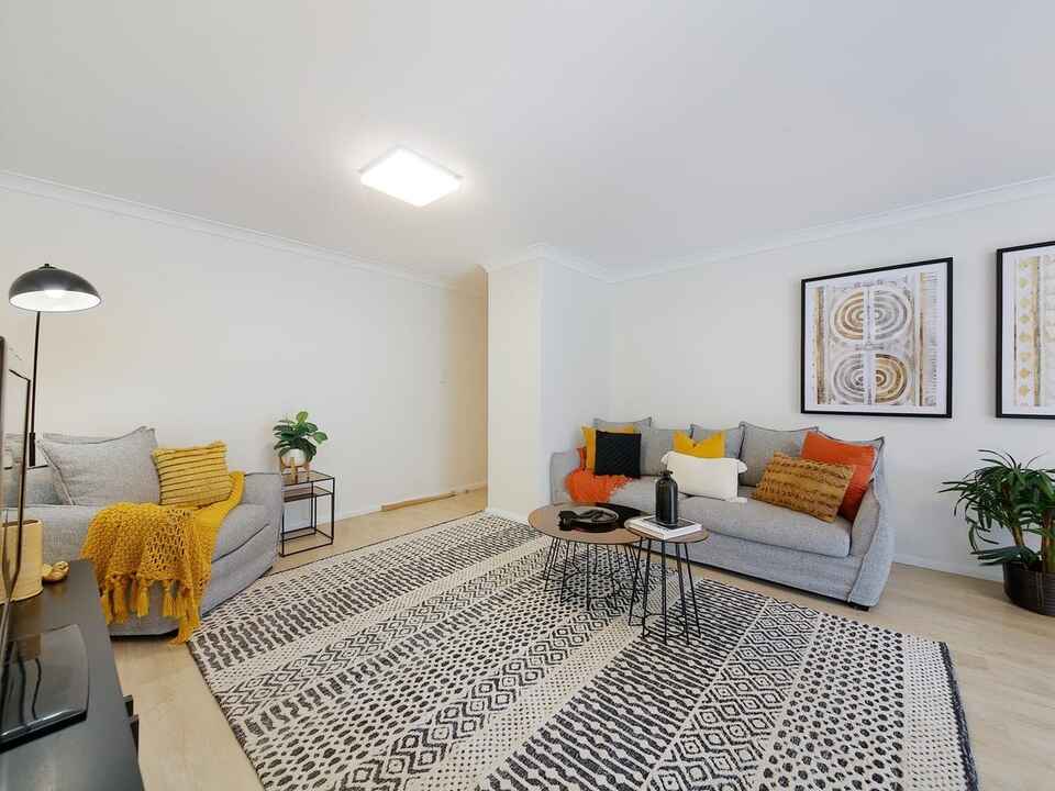 16/11 Grace Campbell Crescent Hillsdale