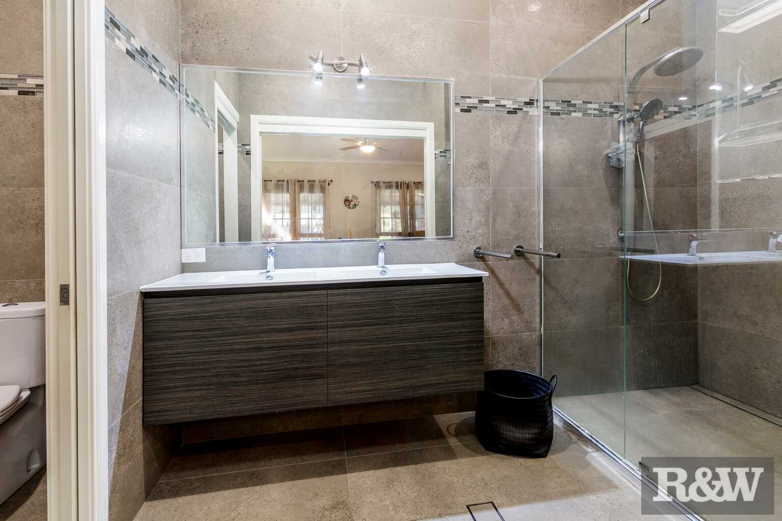7 Bellwood Court Bellmere 7 Bellwood Court Bellmere
