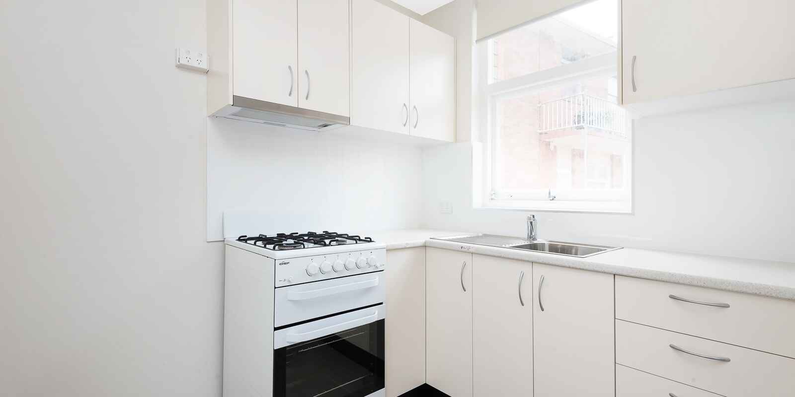8/4 Clifford Street Mosman