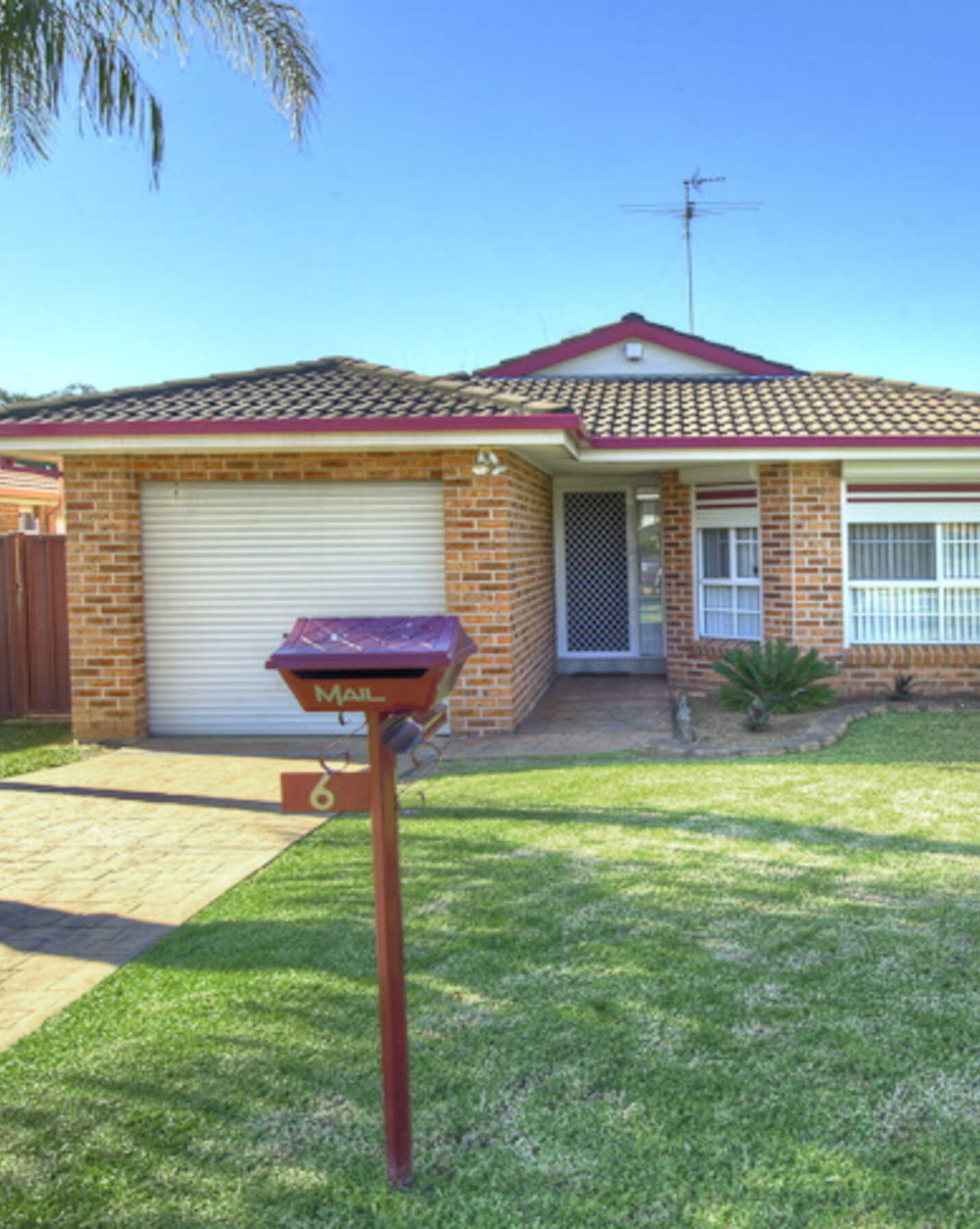 6 Denver Road St Clair, Clair - Image 1