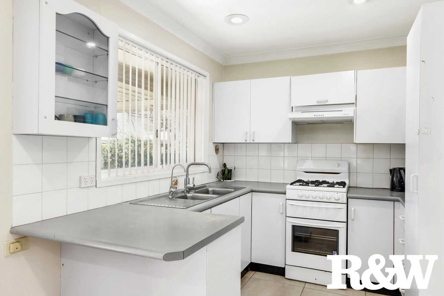 6 Denver Road St Clair 6 Denver Road St Clair