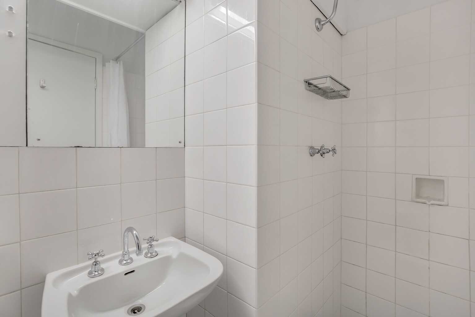12/80 Elizabeth Bay Road Elizabeth Bay 12/80 Elizabeth Bay Road Elizabeth Bay