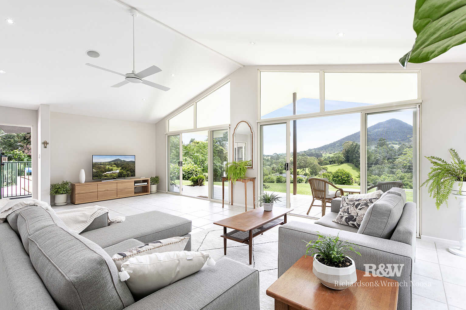 327 Eumundi Range Road Eumundi 327 Eumundi Range Road Eumundi