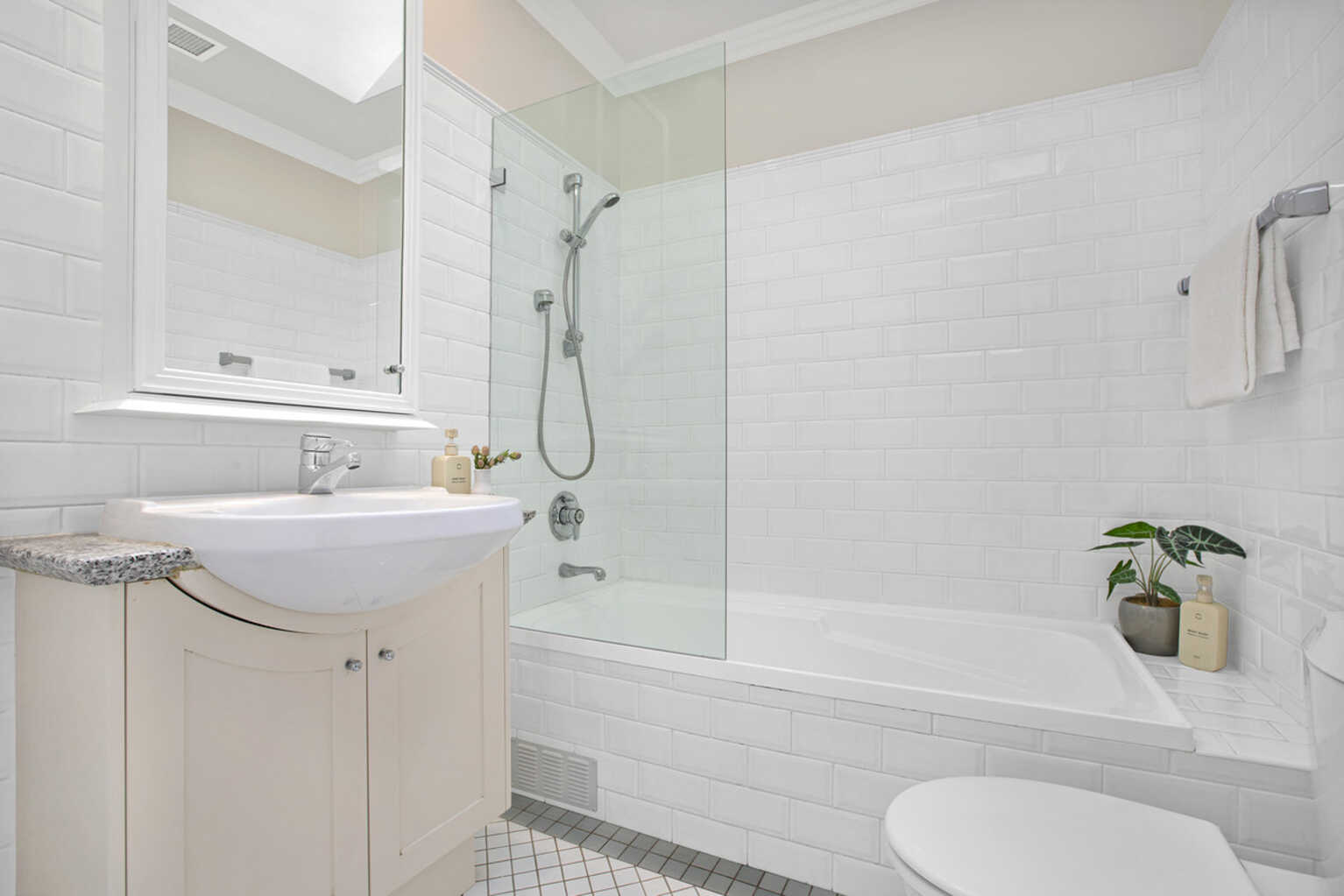 2/143B Raglan Street Mosman 2/143B Raglan Street Mosman