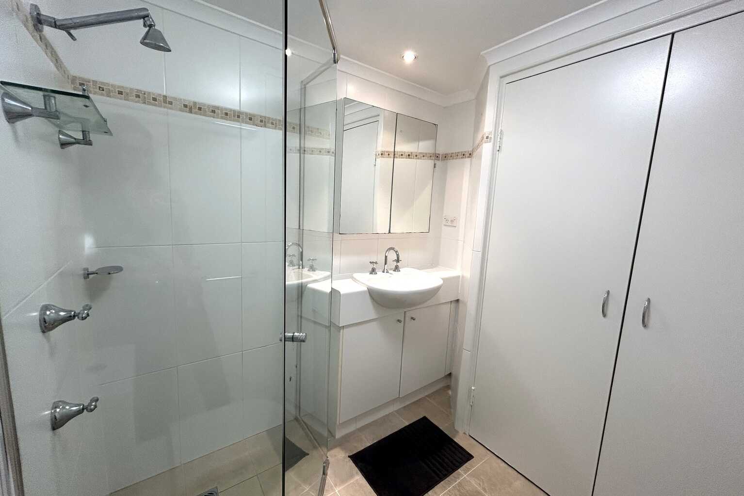 9/52A Nelson Street Annandale