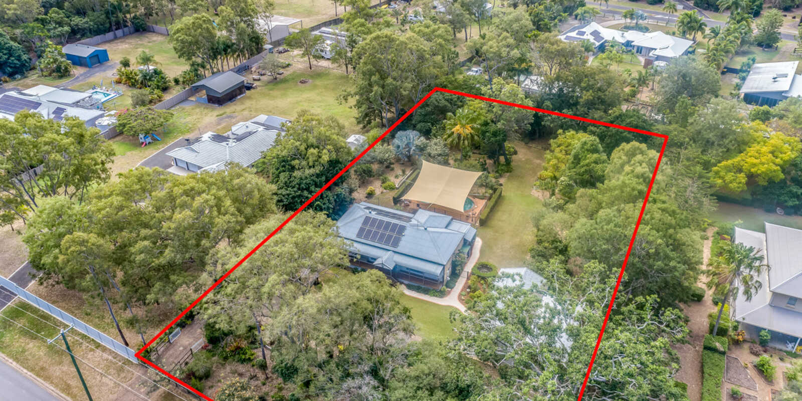 296 Sylvan Drive Moore Park Beach 296 Sylvan Drive Moore Park Beach