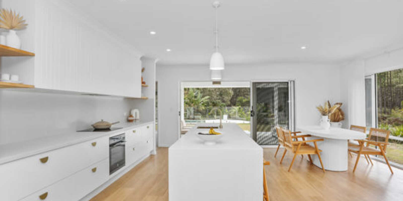 211 Freshwater Drive Banksia Beach 211 Freshwater Drive Banksia Beach