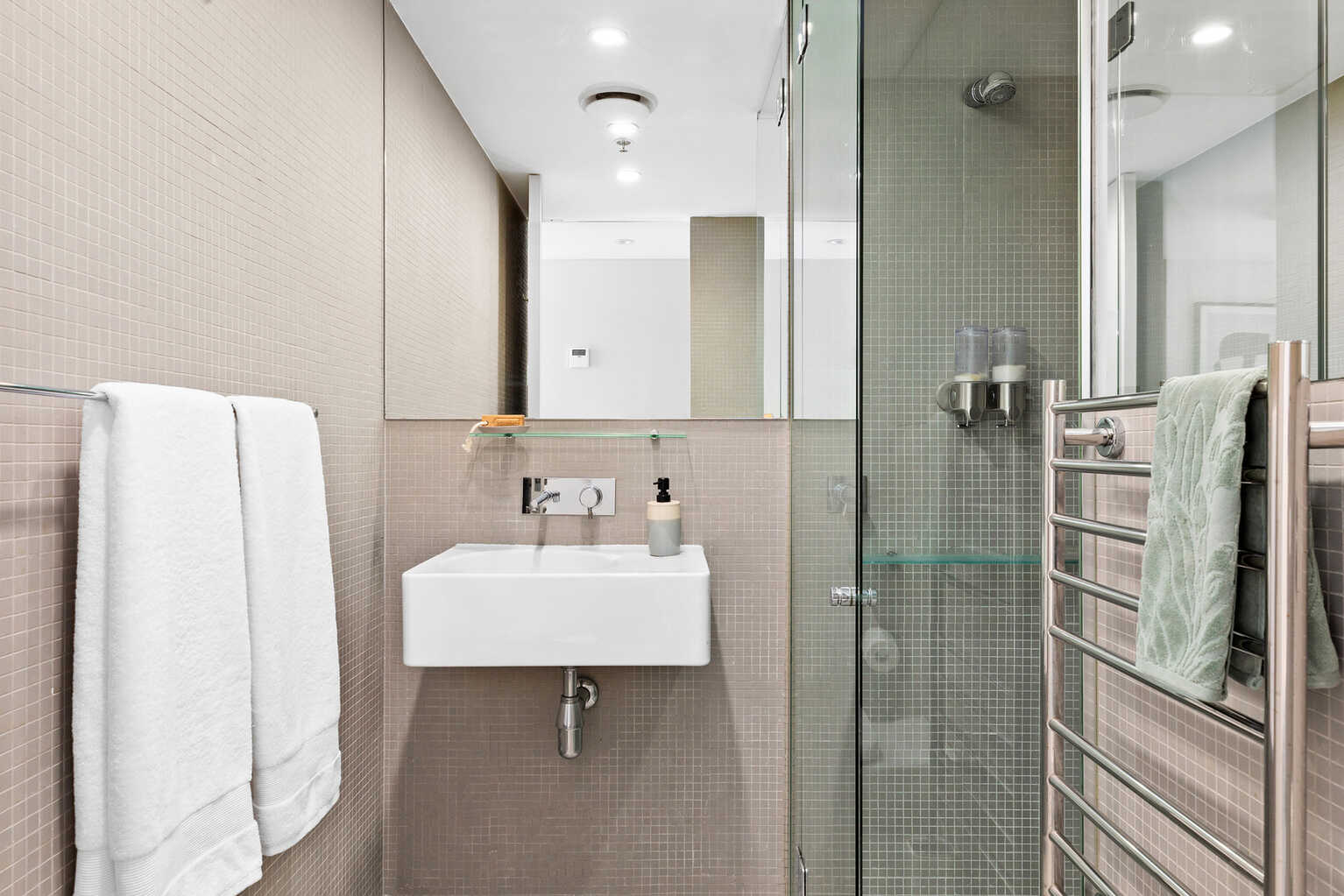 1211/227 Victoria Street Darlinghurst 1211/227 Victoria Street Darlinghurst