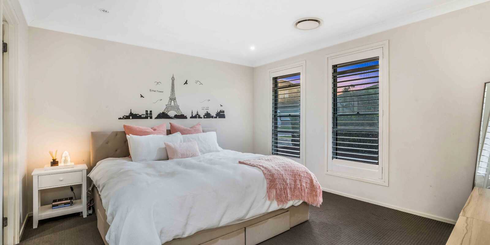 166 Rosedale Circuit Carnes Hill 166 Rosedale Circuit Carnes Hill
