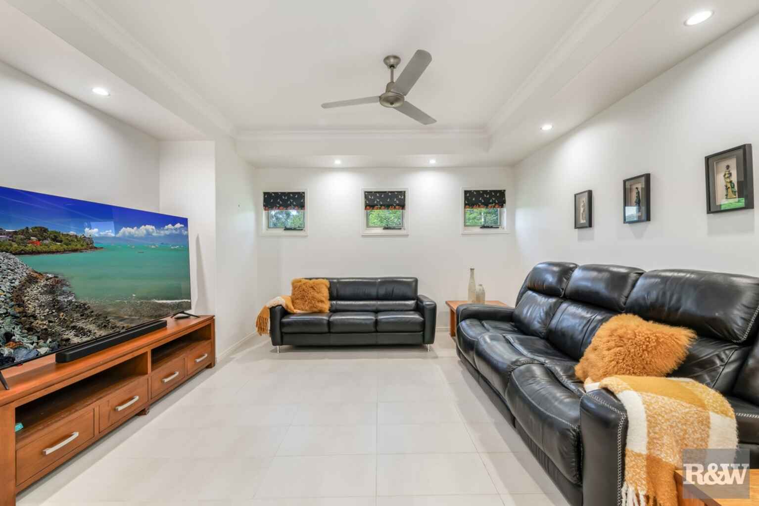 42 Kingfisher Crescent Moore Park Beach 42 Kingfisher Crescent Moore Park Beach