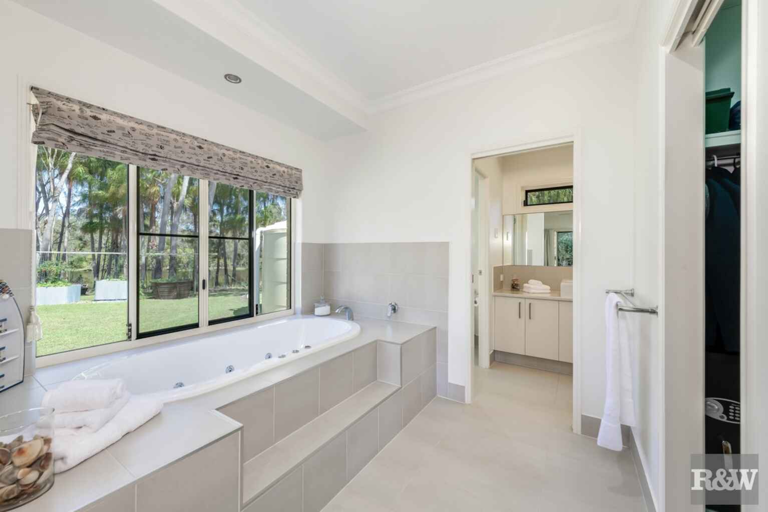 42 Kingfisher Crescent Moore Park Beach 42 Kingfisher Crescent Moore Park Beach