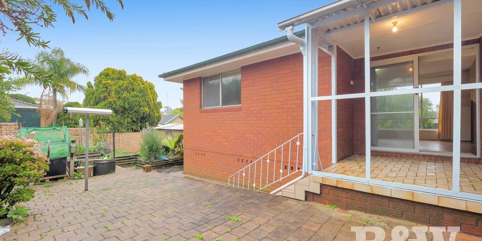 5 Wandarra Crescent Bradbury 5 Wandarra Crescent Bradbury