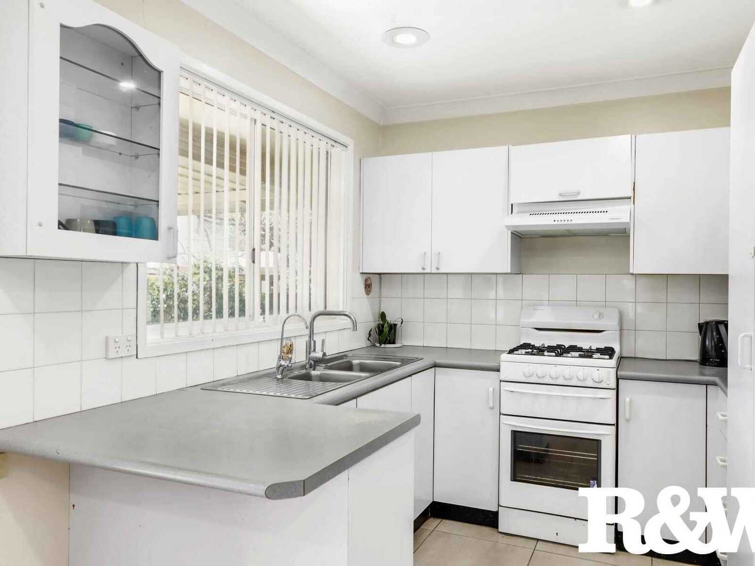 6 Denver Road St Clair 6 Denver Road St Clair