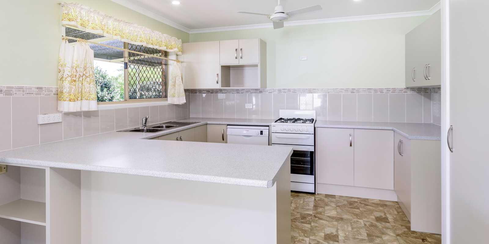 10 Avala Crescent Elimbah 10 Avala Crescent Elimbah