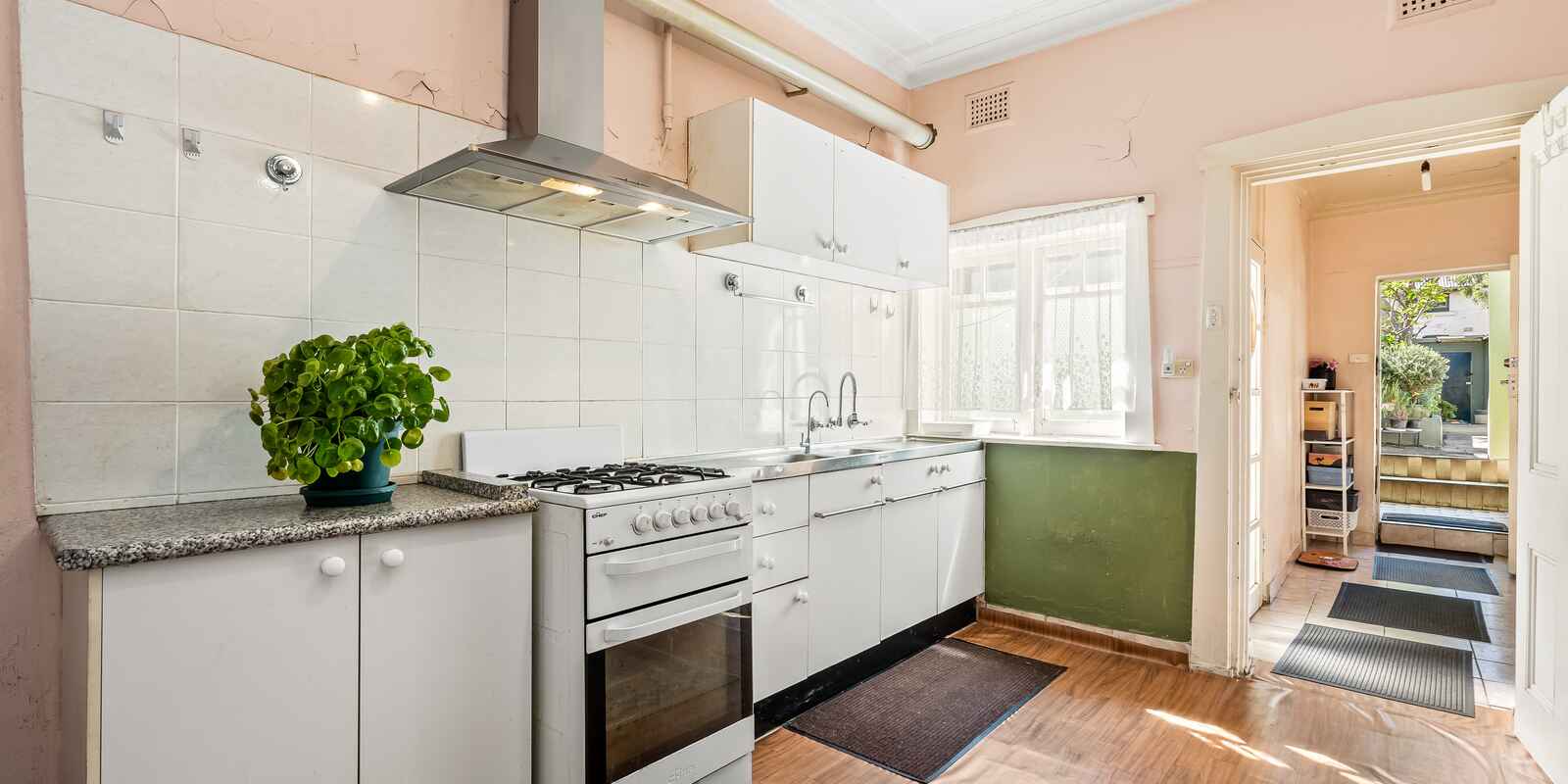 236 ENMORE ROAD Enmore