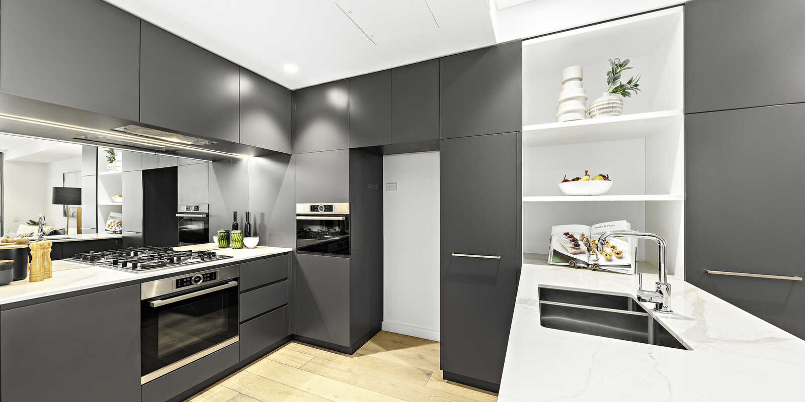 1207/221 Miller Street North Sydney 1207/221 Miller Street North Sydney