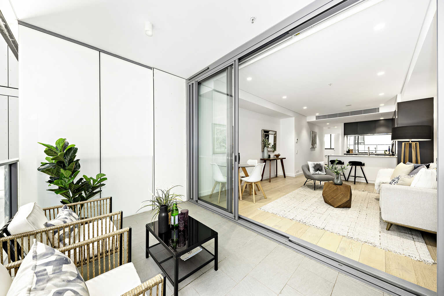 1207/221 Miller Street North Sydney 1207/221 Miller Street North Sydney
