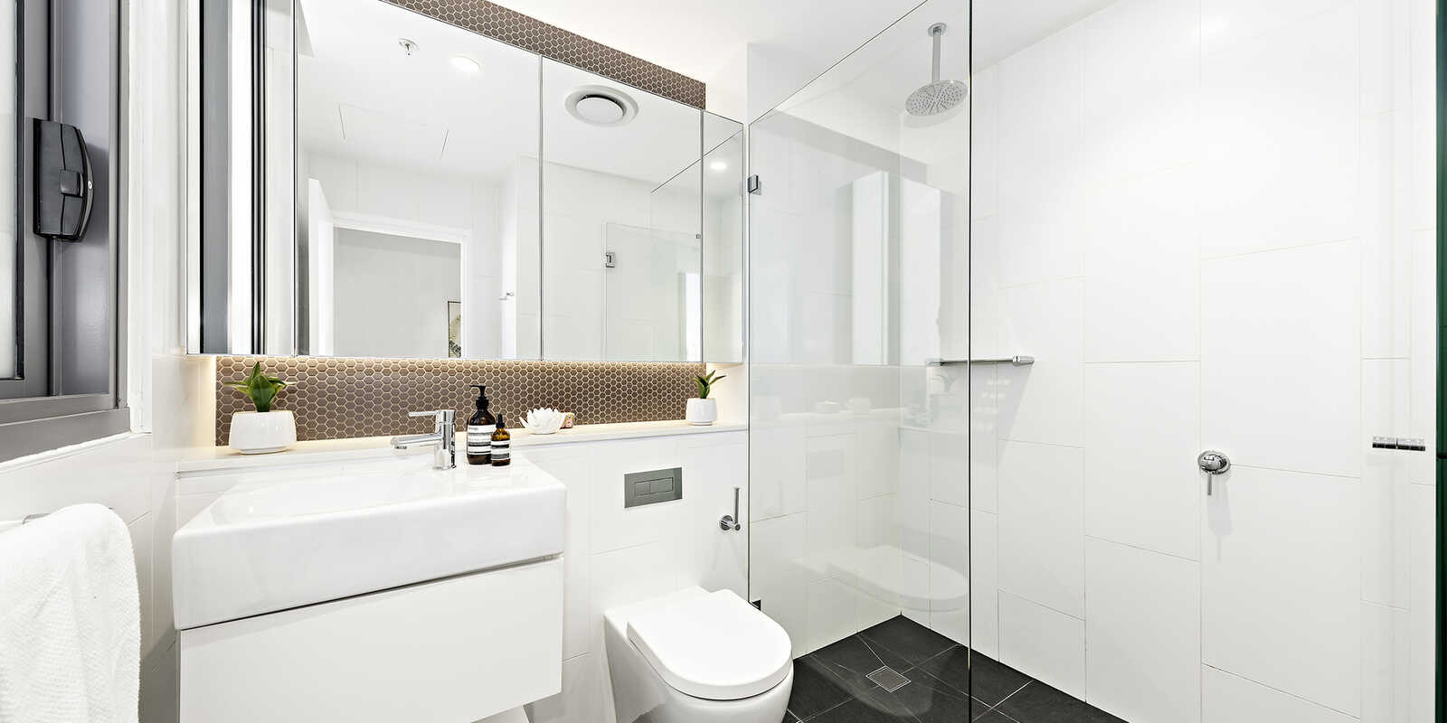 1207/221 Miller Street North Sydney 1207/221 Miller Street North Sydney