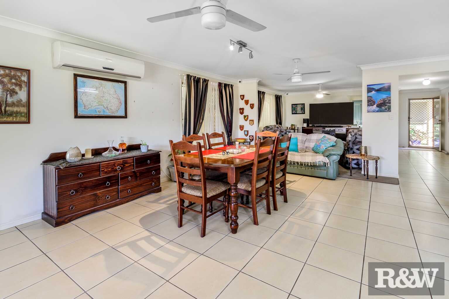 5 Coach Road West Morayfield 5 Coach Road West Morayfield