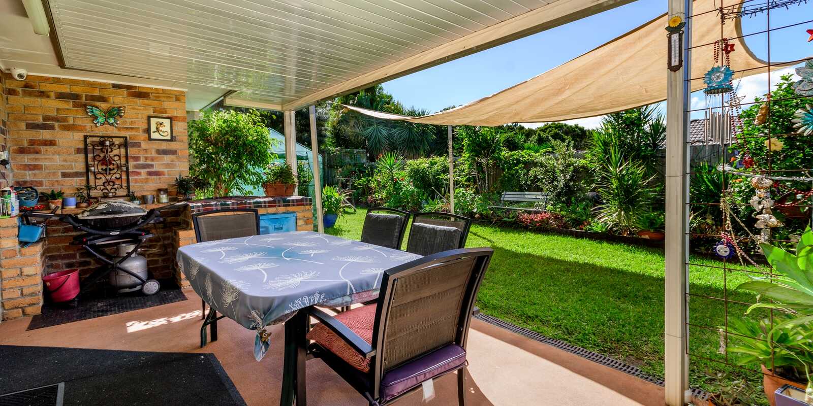 5 Coach Road West Morayfield 5 Coach Road West Morayfield