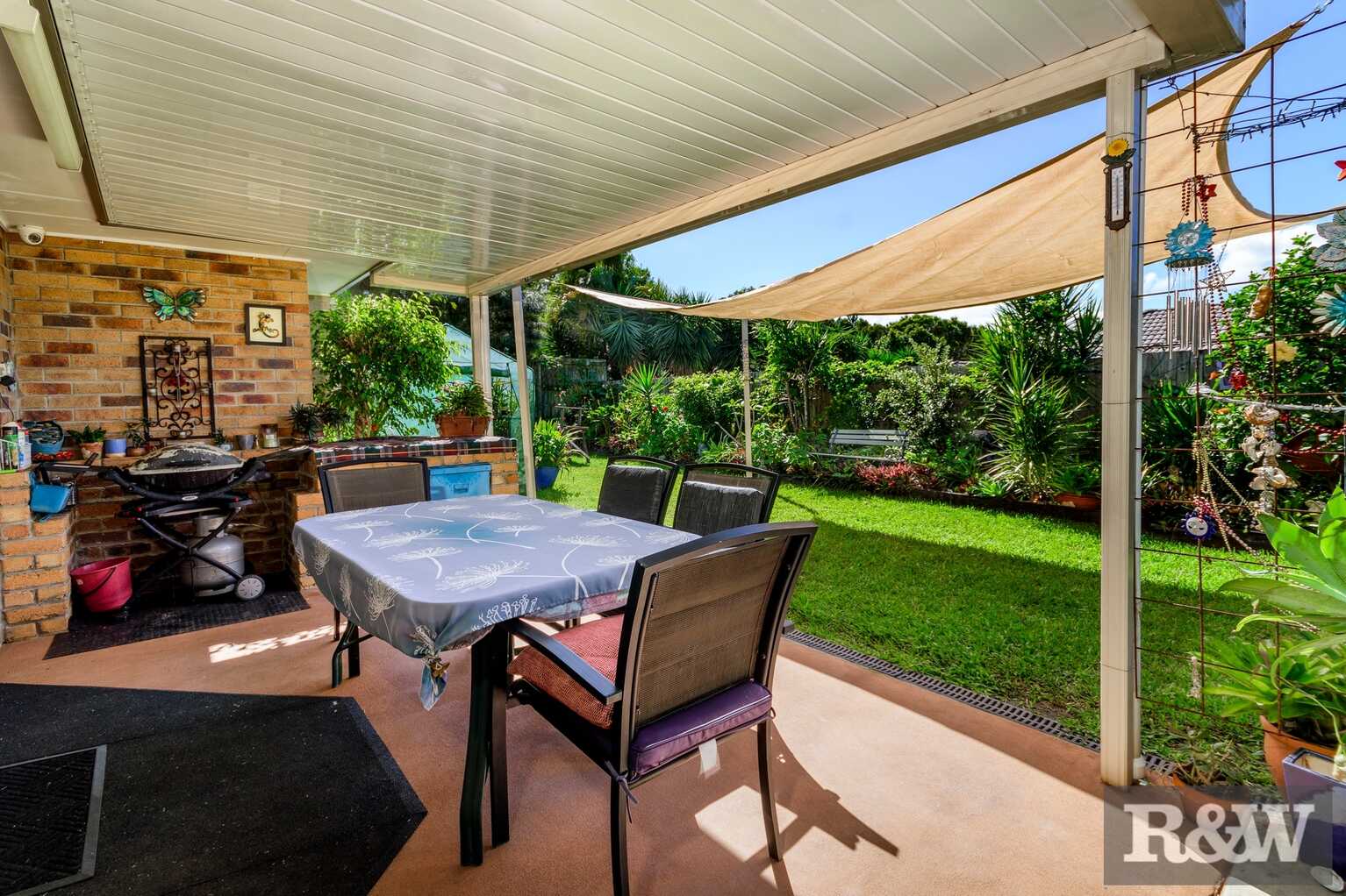 5 Coach Road West Morayfield 5 Coach Road West Morayfield