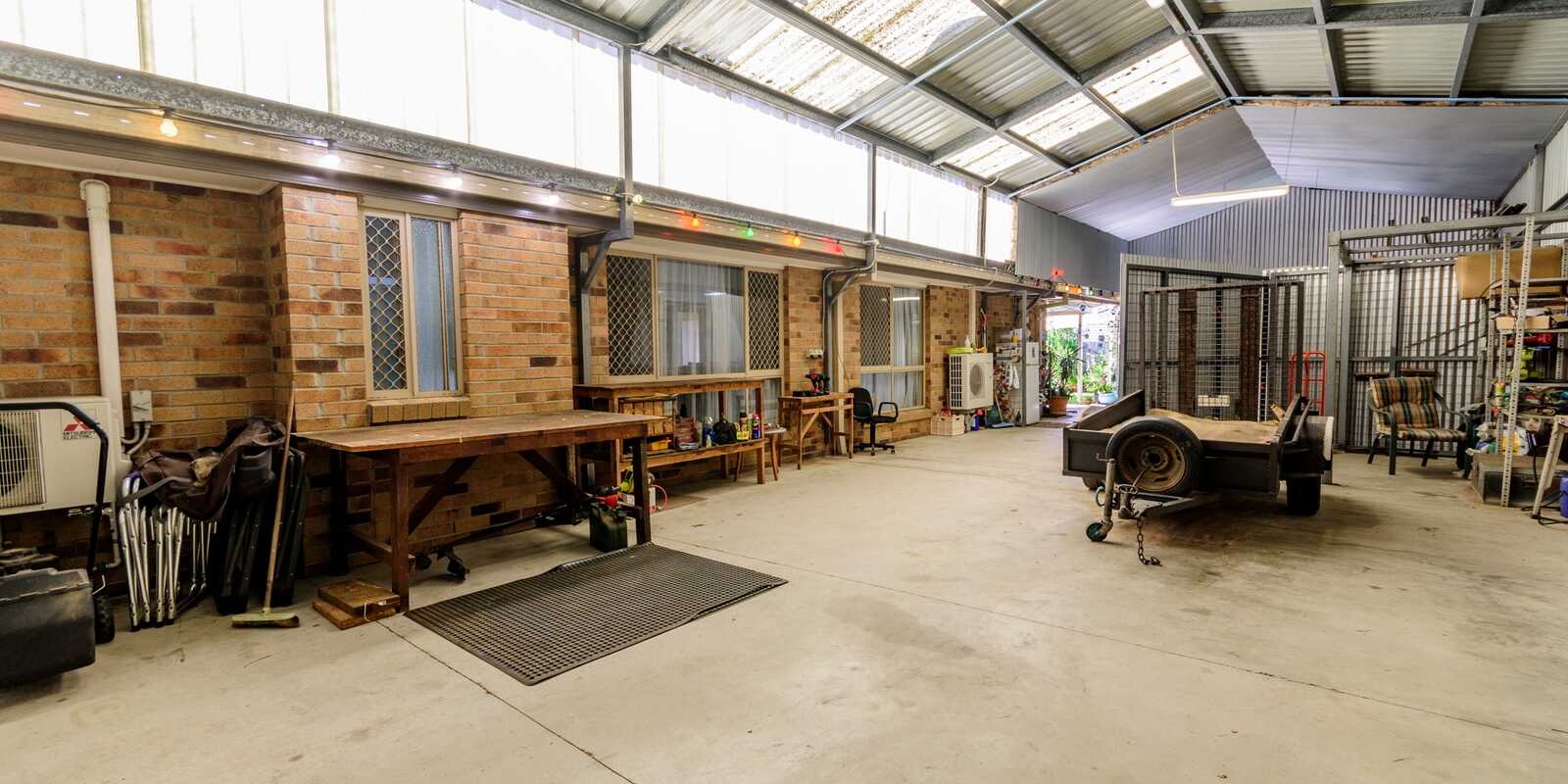 5 Coach Road West Morayfield 5 Coach Road West Morayfield