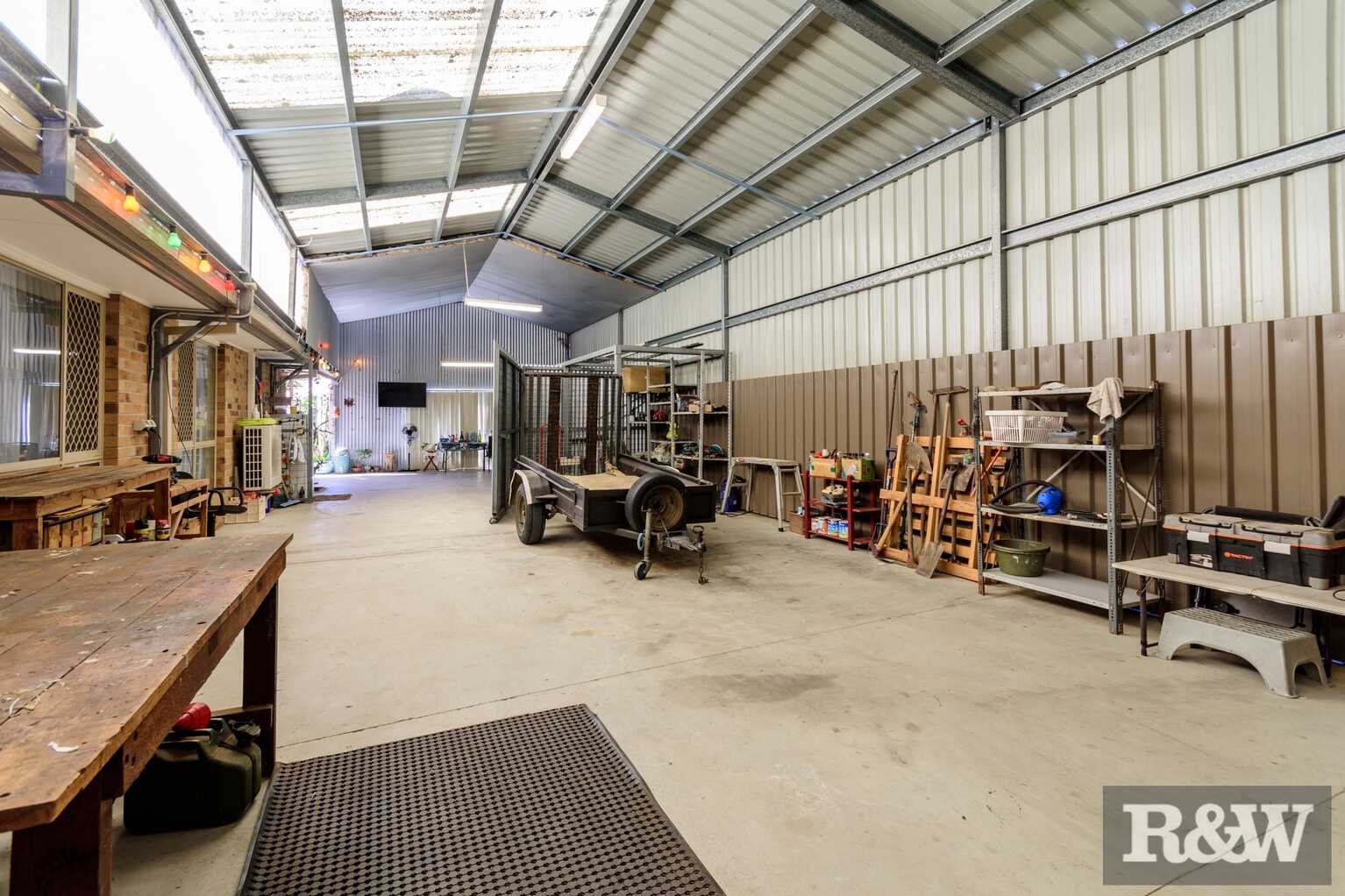 5 Coach Road West Morayfield 5 Coach Road West Morayfield