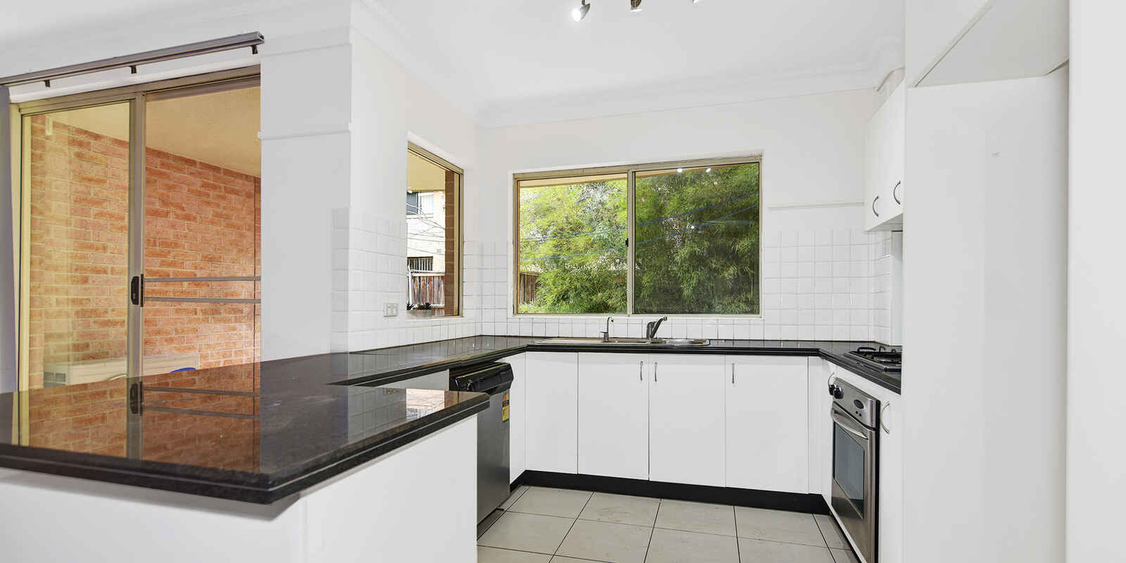 12/1 Cheriton Avenue Castle Hill 12/1 Cheriton Avenue Castle Hill