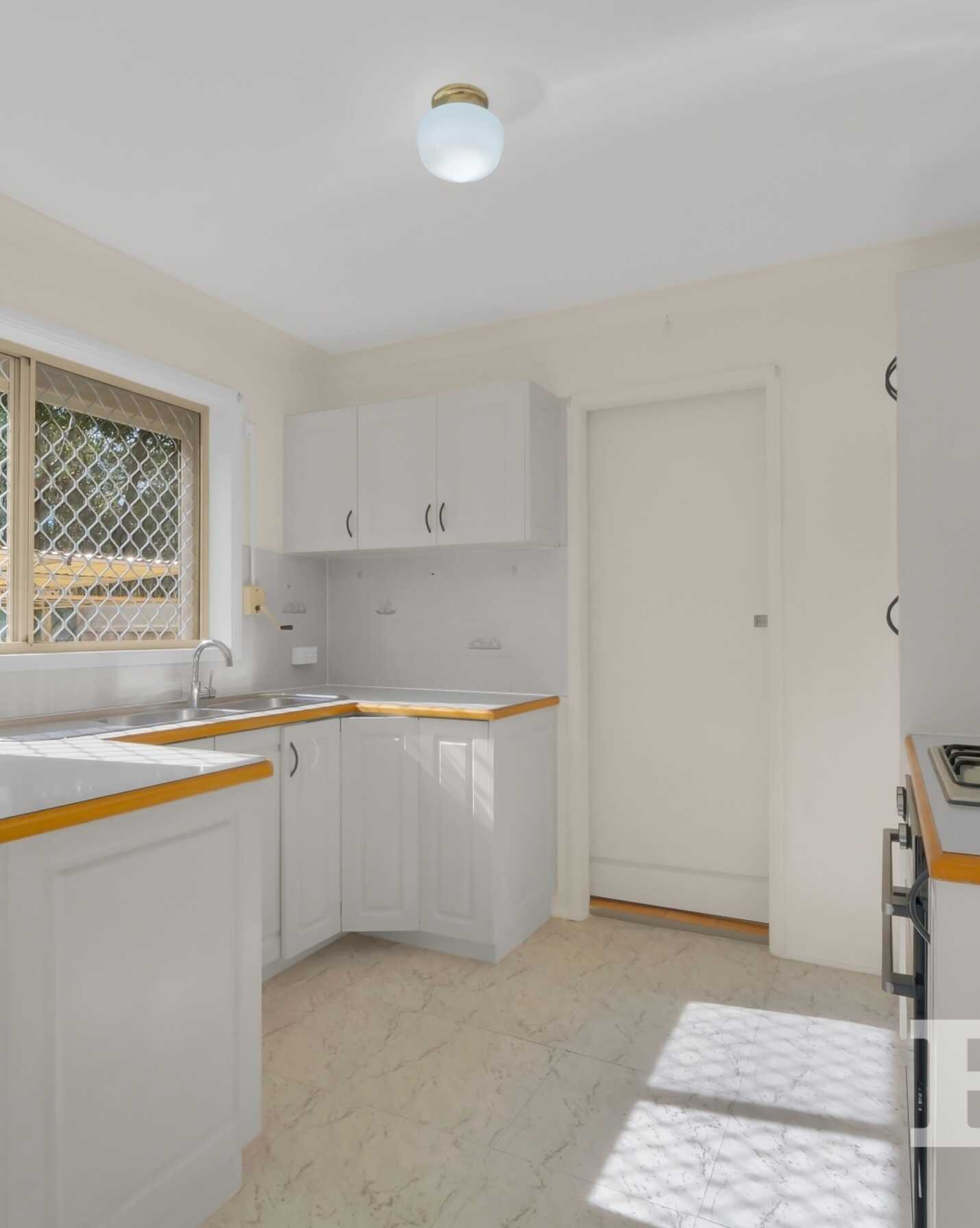 9/4 Westmoreland Road Minto, Minto - Thumbnail 4