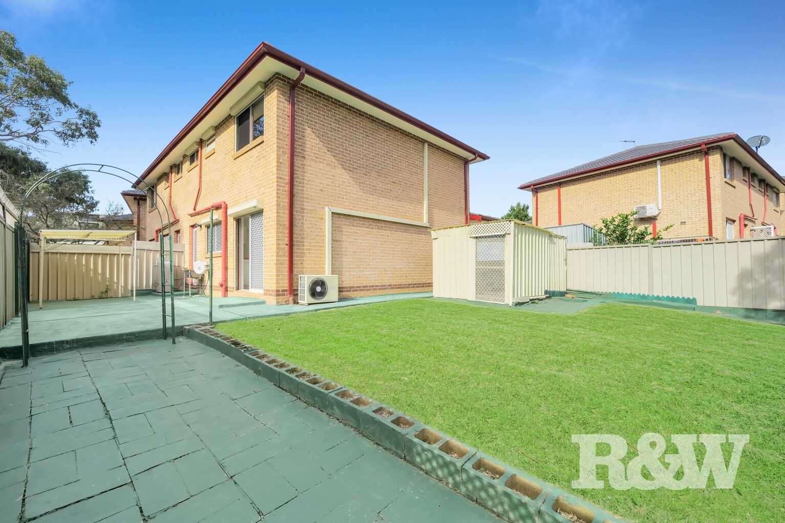 9/4 Westmoreland Road Minto 9/4 Westmoreland Road Minto