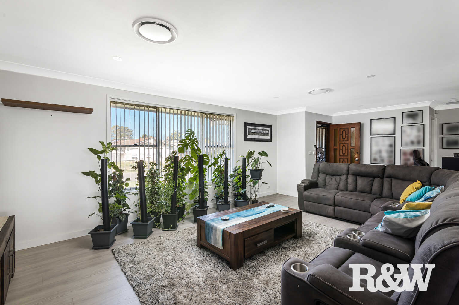 57 Harvey Circuit St Clair
