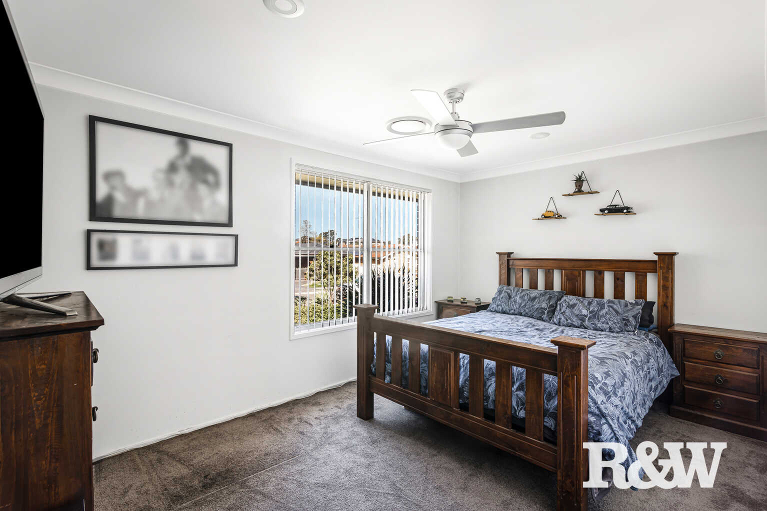 57 Harvey Circuit St Clair