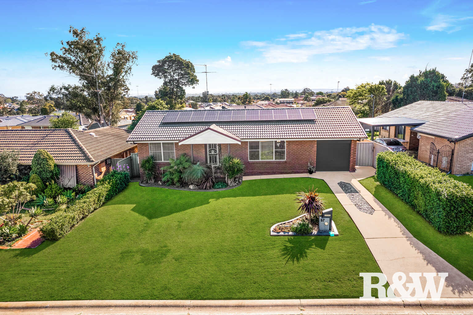 57 Harvey Circuit St Clair