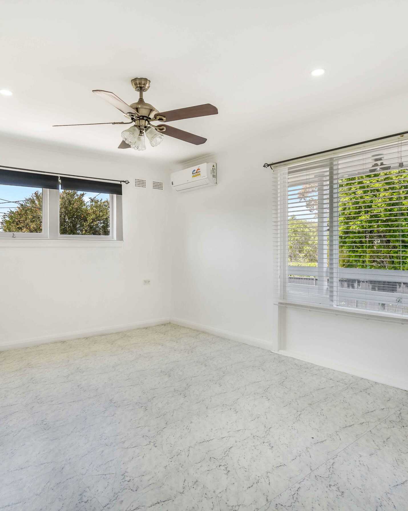 24 Boonoke Crescent Miller, Miller - Thumbnail 3