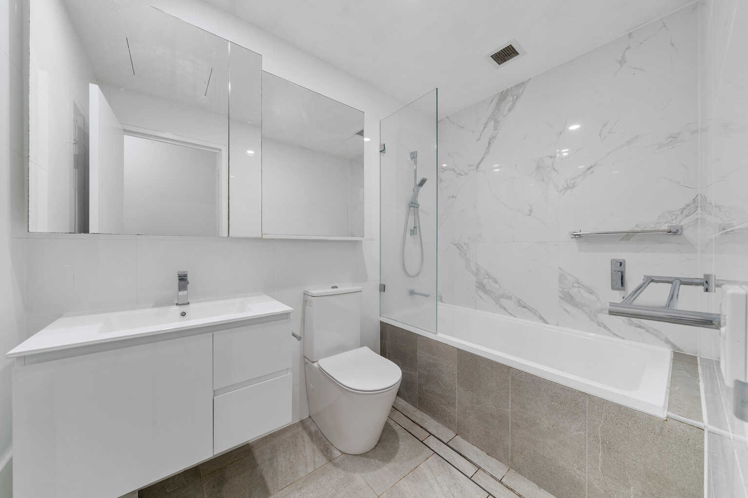 4202/50 Pemberton Street Botany