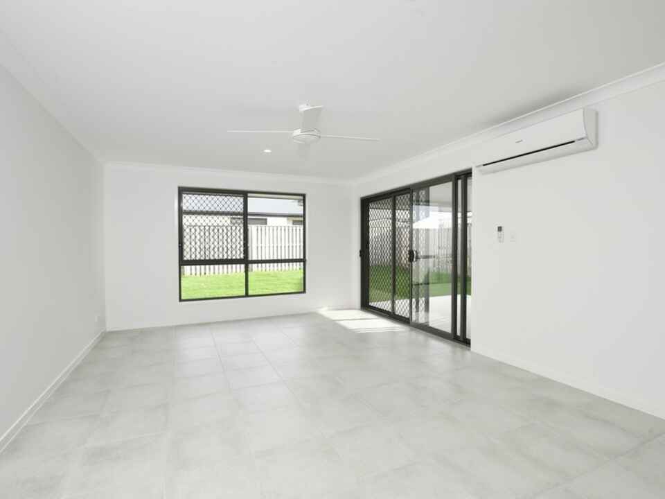 2/4 Cyan Court Morayfield