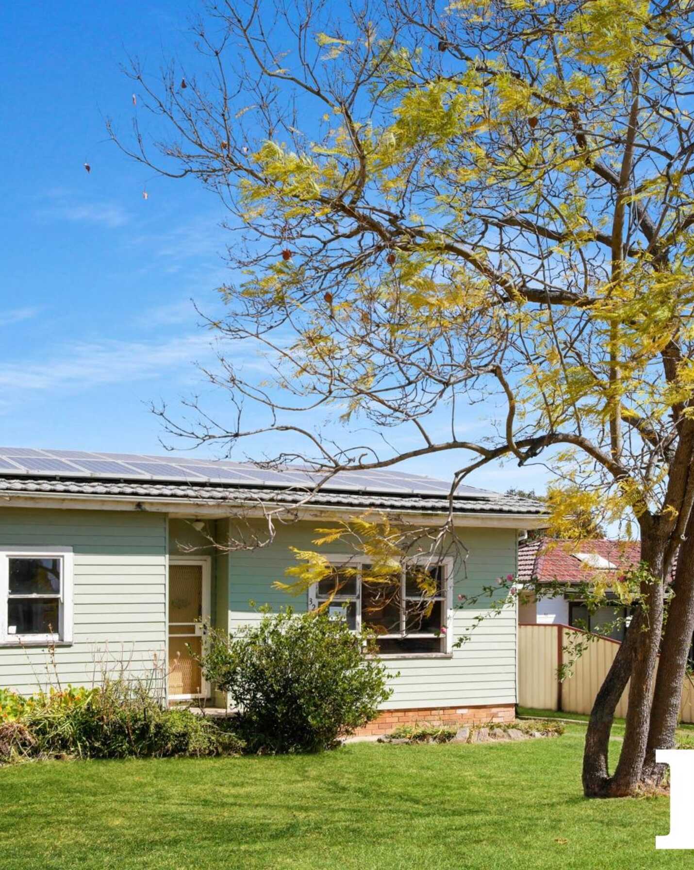 32 Wycombe Street, Doonside - Image 1