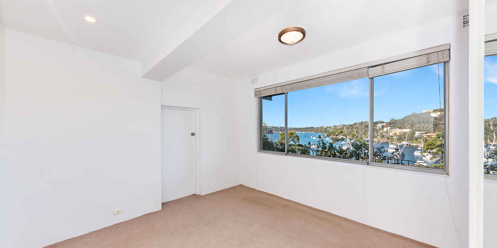 Flat 11 The Barricade Castlecrag