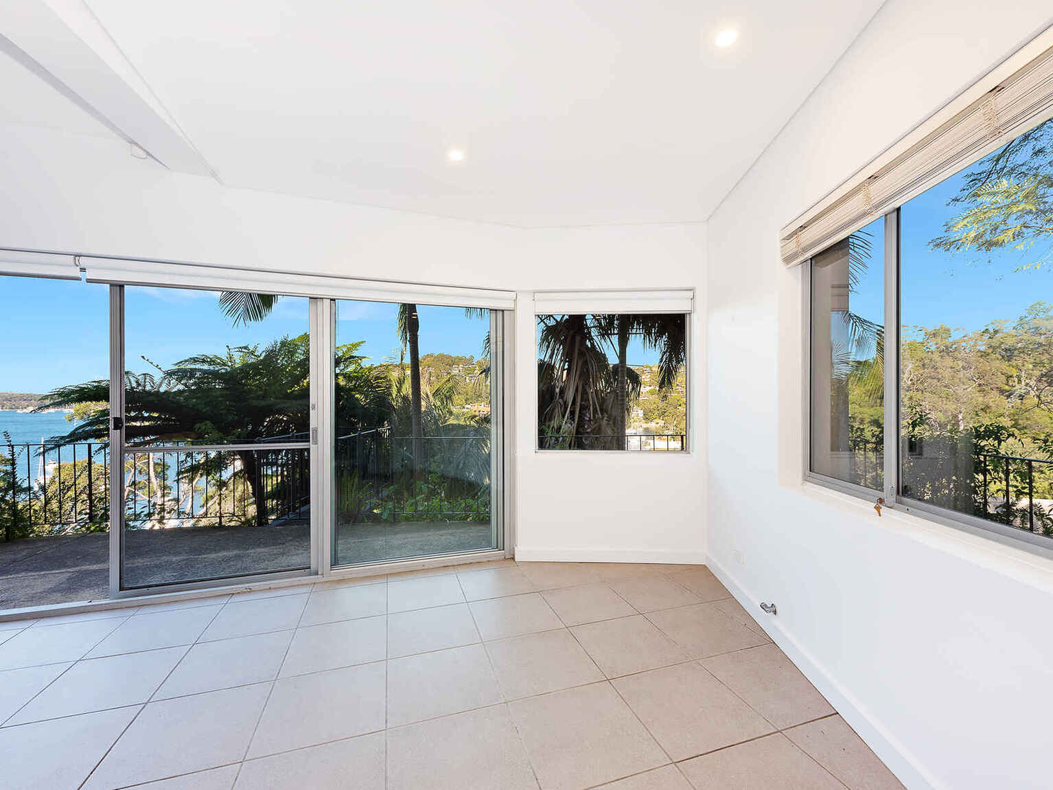 Flat 11 The Barricade Castlecrag