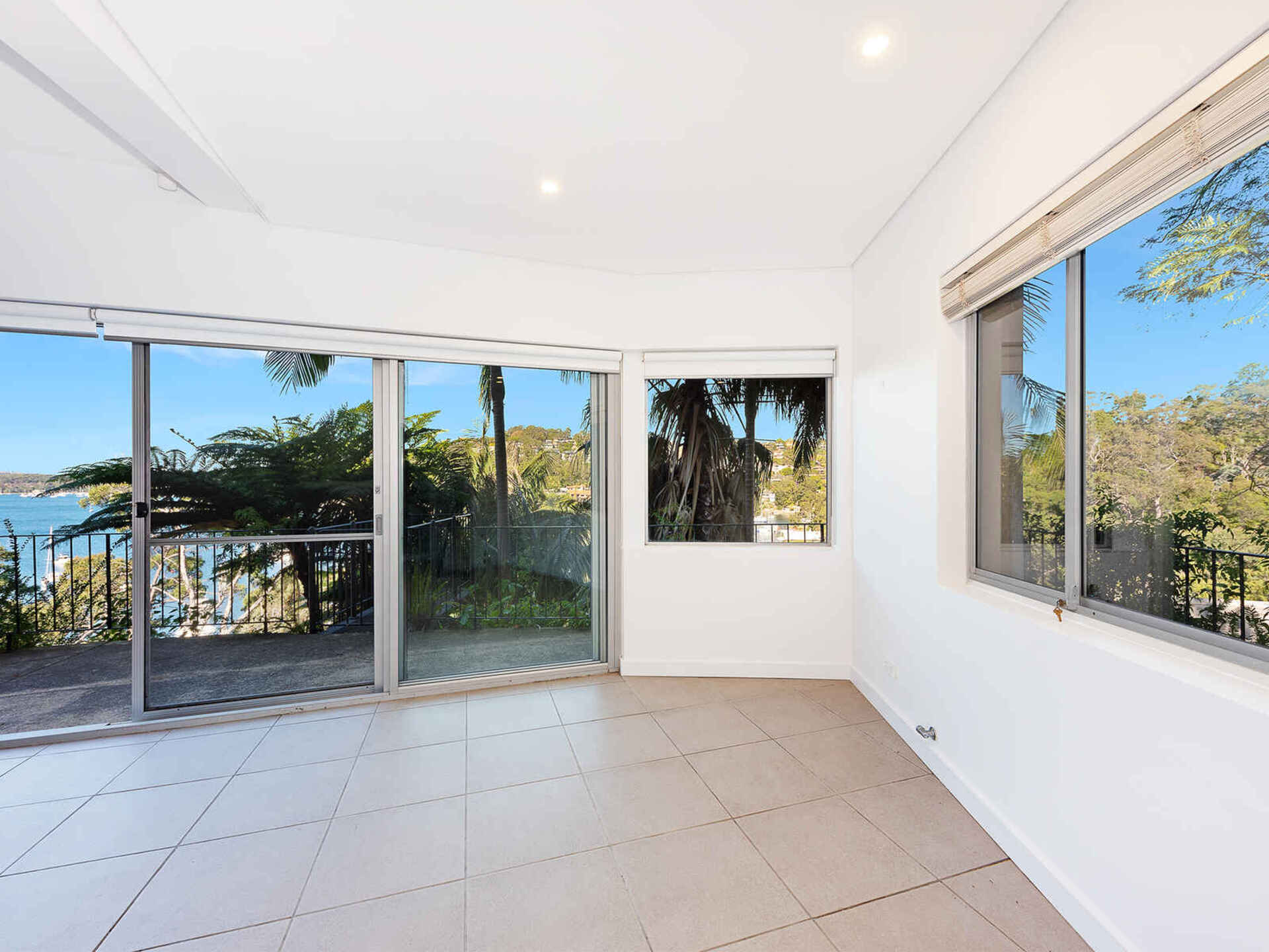 Flat 11 The Barricade Castlecrag
