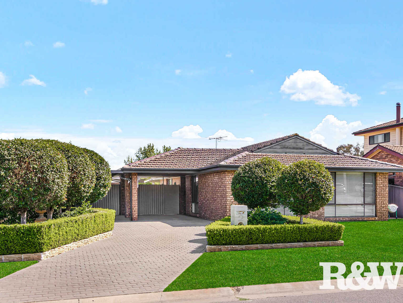 2 Tumut Place St Clair