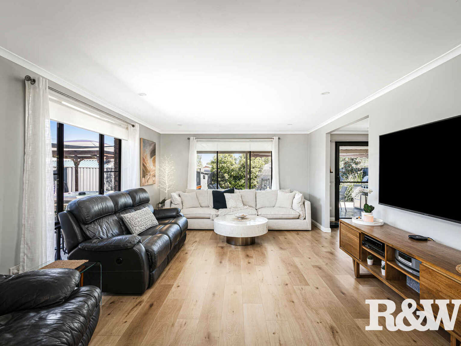 2 Tumut Place St Clair
