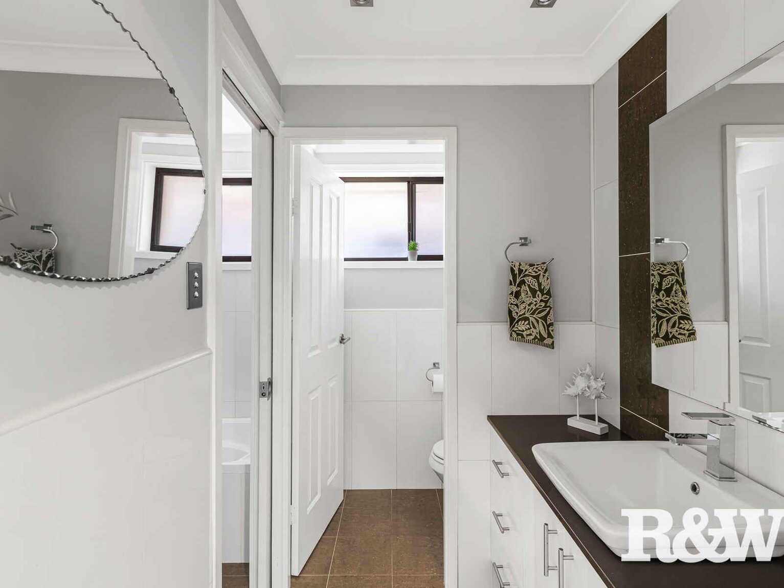 2 Tumut Place St Clair