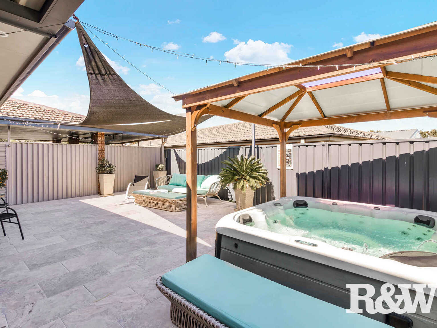 2 Tumut Place St Clair