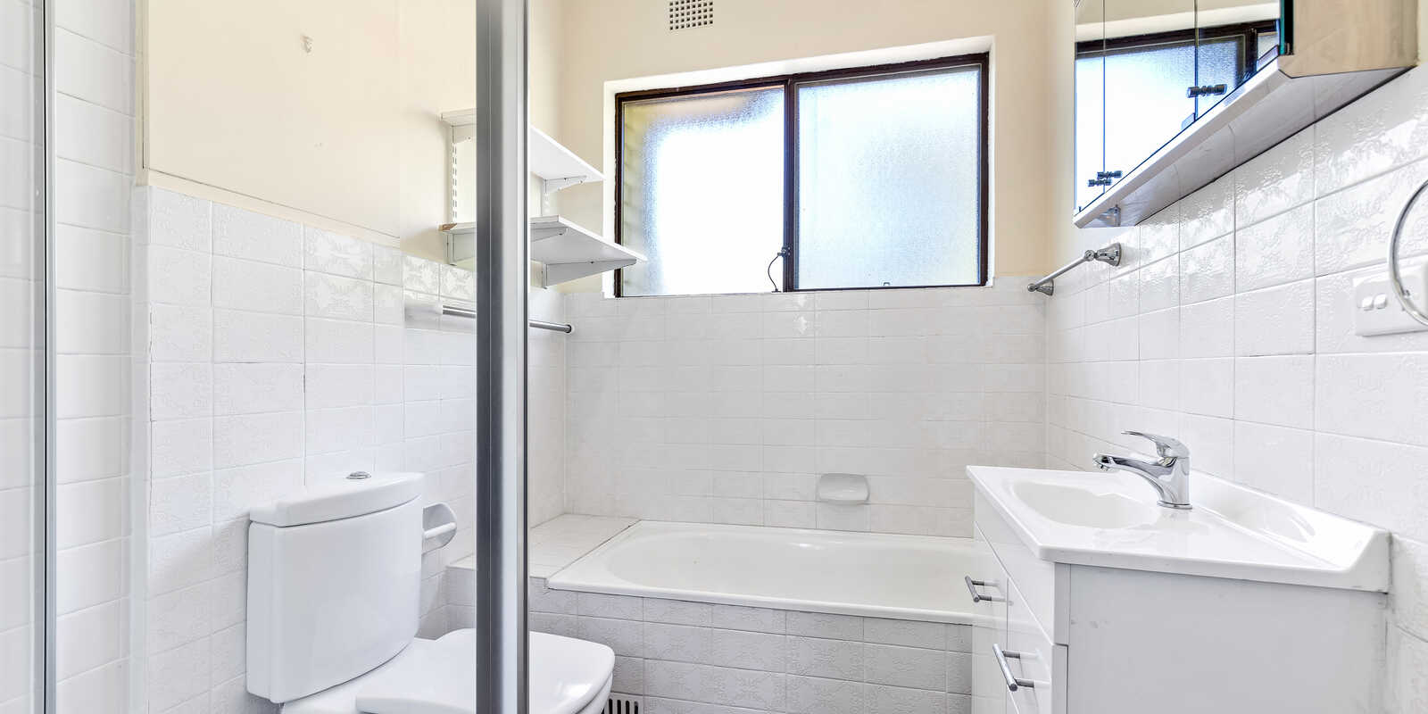 18/11 TUPPER STREET Enmore 18/11 TUPPER STREET Enmore