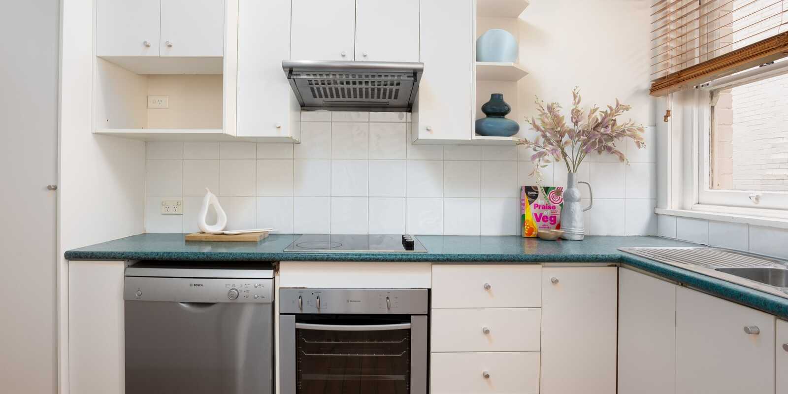 2/33 Oakley Road North Bondi 2/33 Oakley Road North Bondi