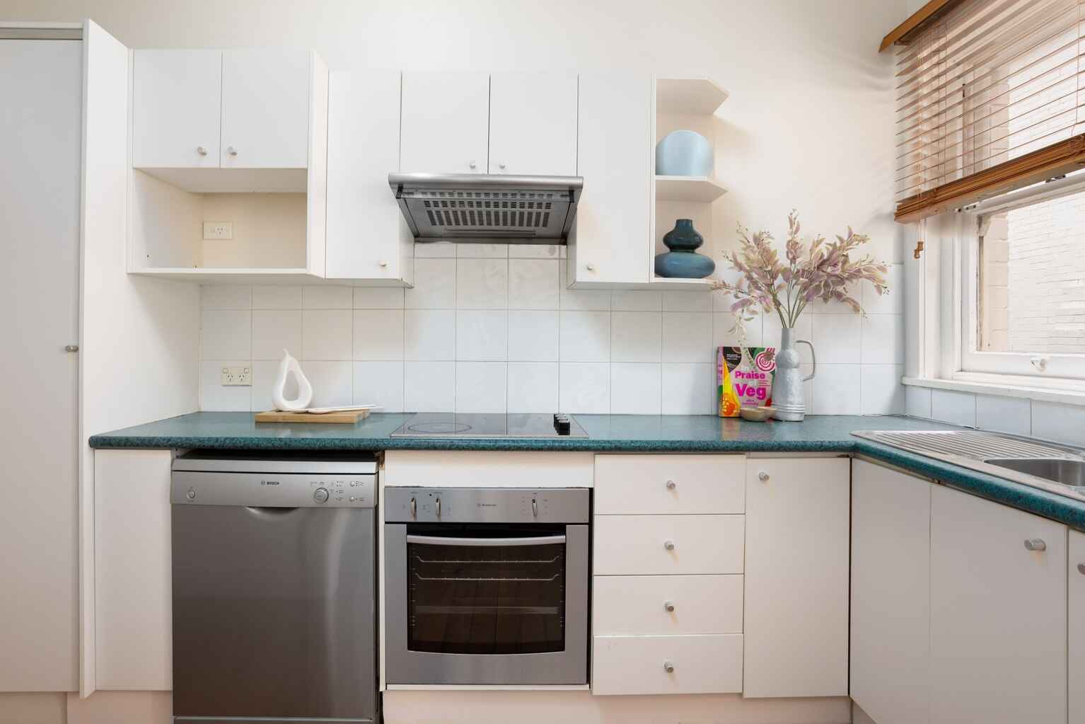2/33 Oakley Road North Bondi 2/33 Oakley Road North Bondi